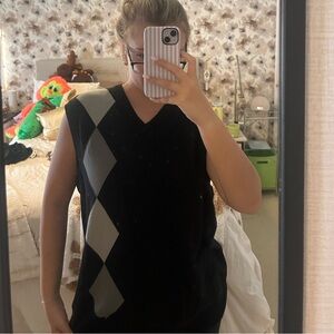 Axist Black and Gray Vest